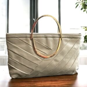 Vintage Beige Leather Handbag/ Purse With Gold Circle Handles